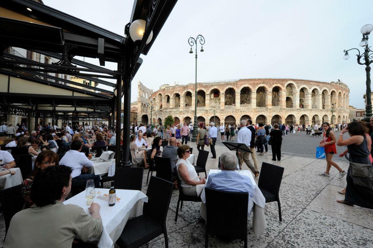 شقة La Terrazza Sull'Arena فيرونا المظهر الخارجي الصورة